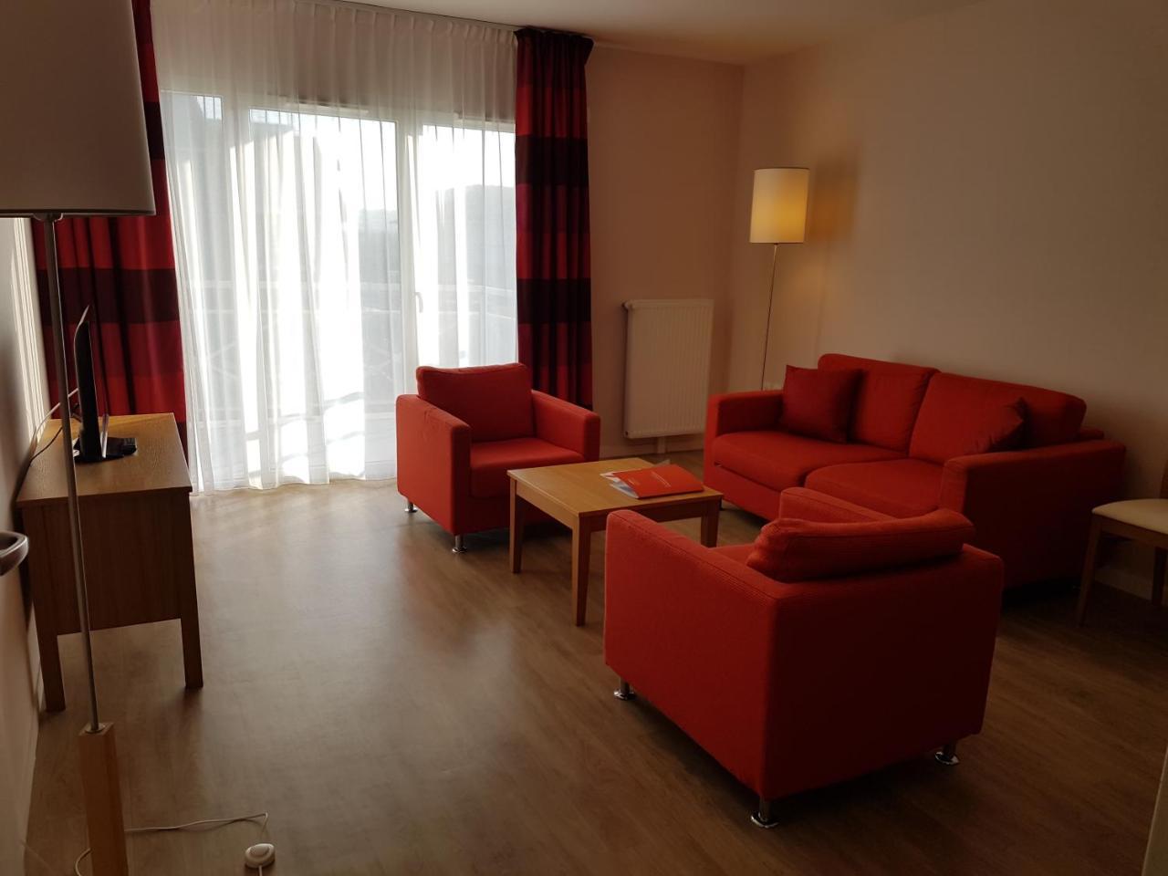 Aparthotel Domitys Le Carrousel Cabourg Esterno foto
