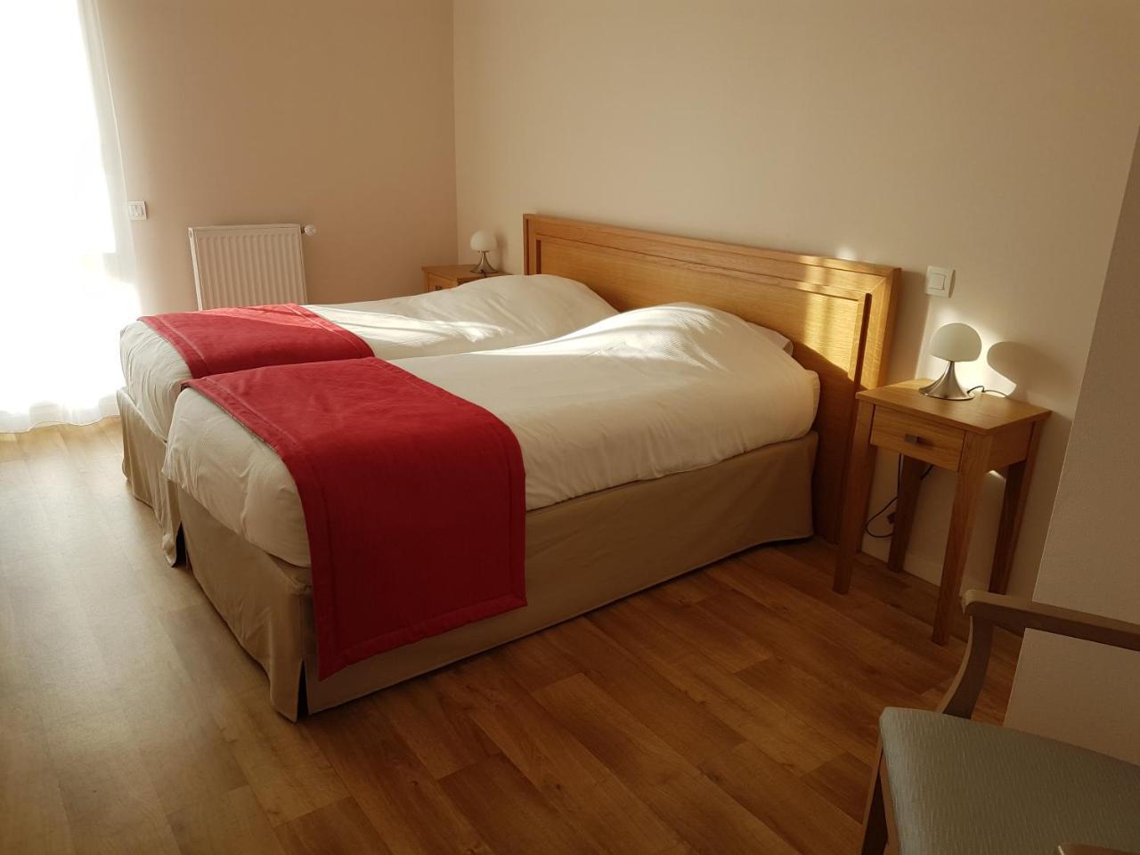 Aparthotel Domitys Le Carrousel Cabourg Esterno foto